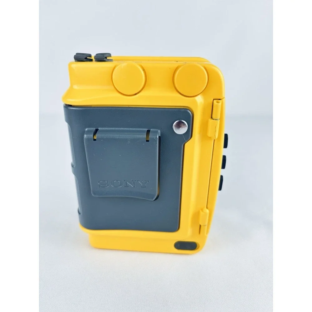 Sony Sports Walkman WM-AF58 Cassette Player AM/FM Solar Alarm Clock Non Working